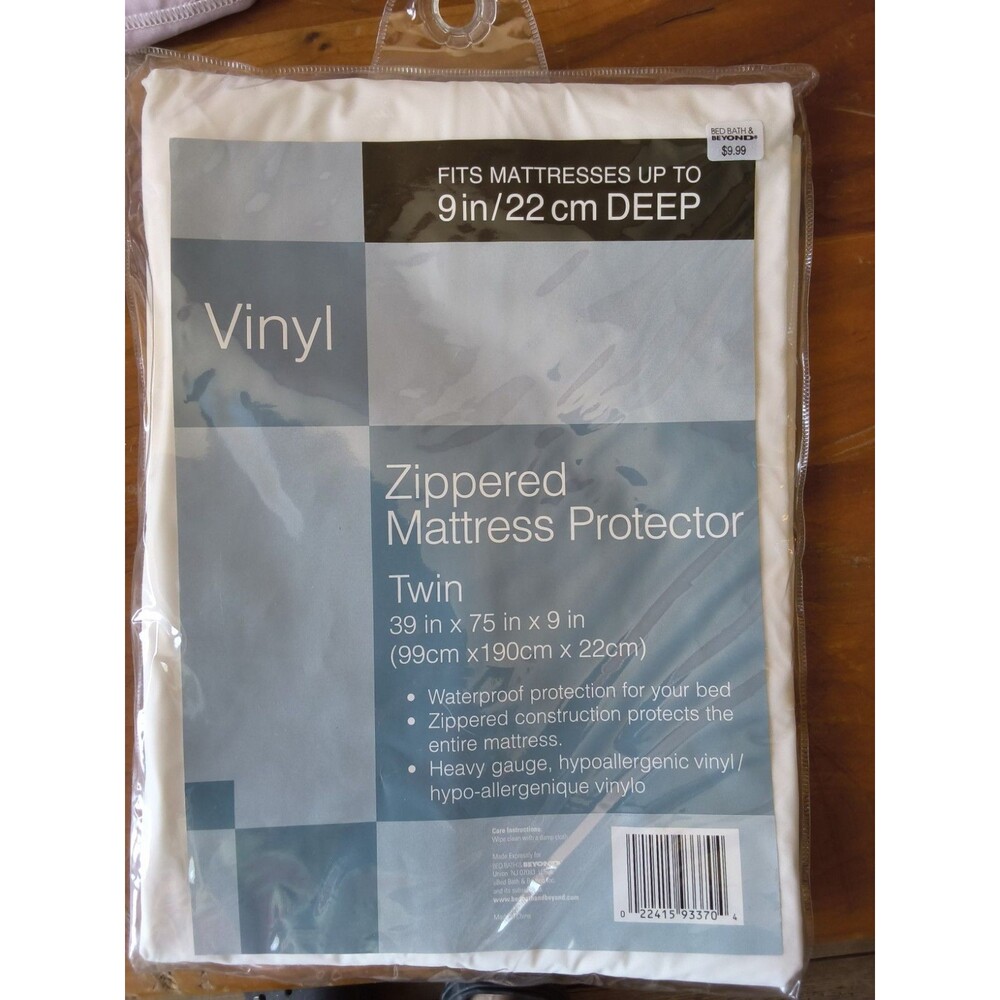 (Lot of 2) NIP Bed Bath Beyond Twin Vinyl Zippered Mattress Covers Waterproof